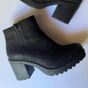 Vagabond Platform Heeled Boots, Side Zip, Black, Suede, Size EU40